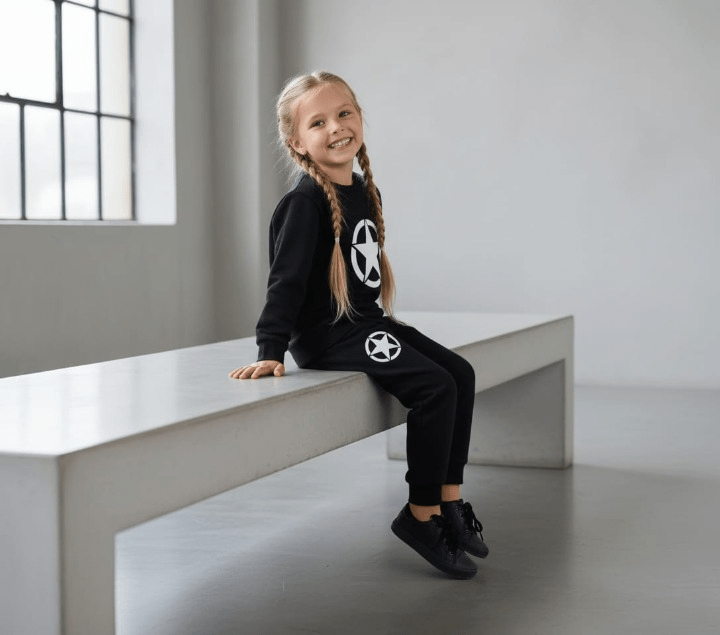 Kids Star Printed Black & Black Tracksuit Set - Image 2