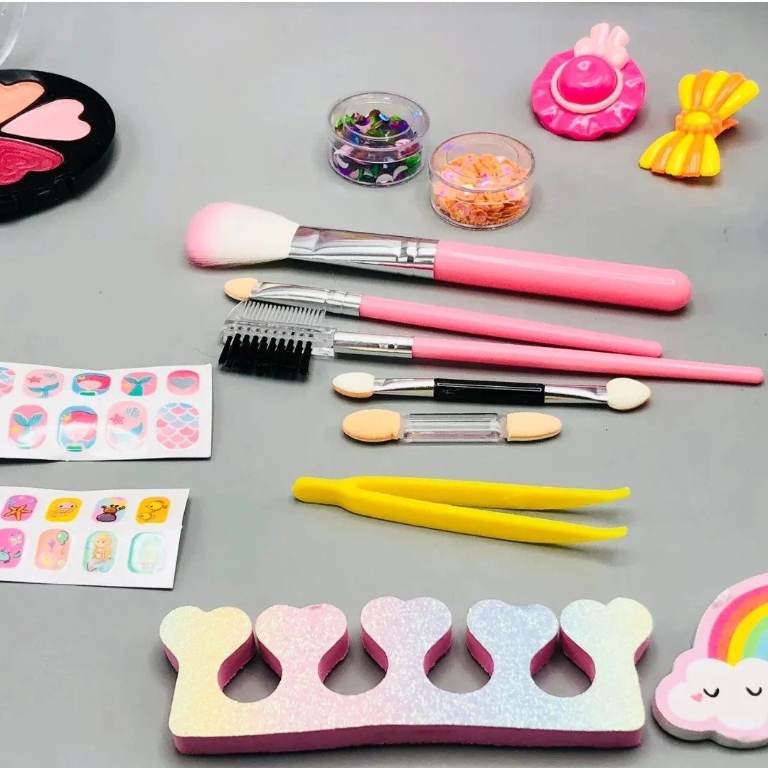 2 in 1 Beauty Makeup Bag for Kids - Image 3